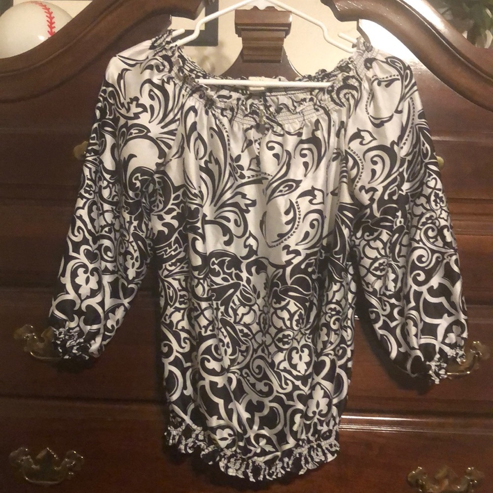 White House/Black Market Black and White Blouse